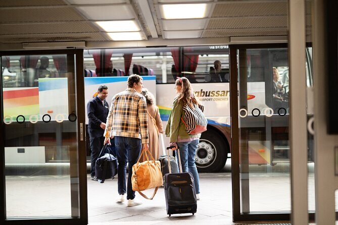 Arlanda Airport Bus Transfer Departure - The schedule: late hours, regular departures, and how to time your arrival