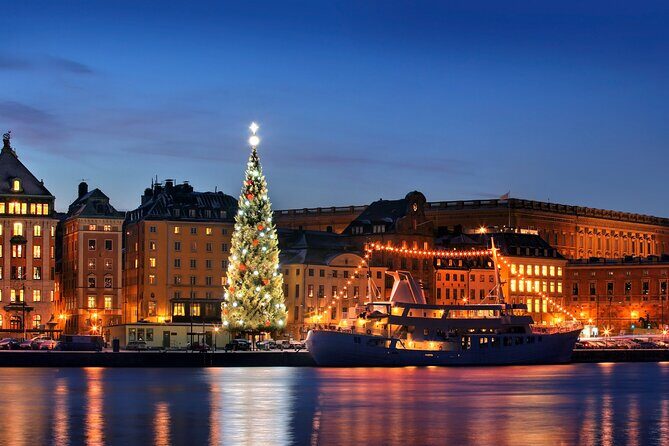 Guided Stockholm Christmas Tour - Old Town start at Stortorget and the Christmas market mood