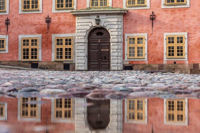 Private Golden Hour Photo Walk in Stockholm - Södermalm Finale at Monteliusvägen: Closing the Walk With a New Perspective