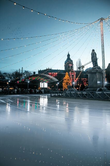 Stockholm: Christmas Markets & Lights Guided Walking Tour - Why this 2-hour Stockholm Christmas walk feels like the right length