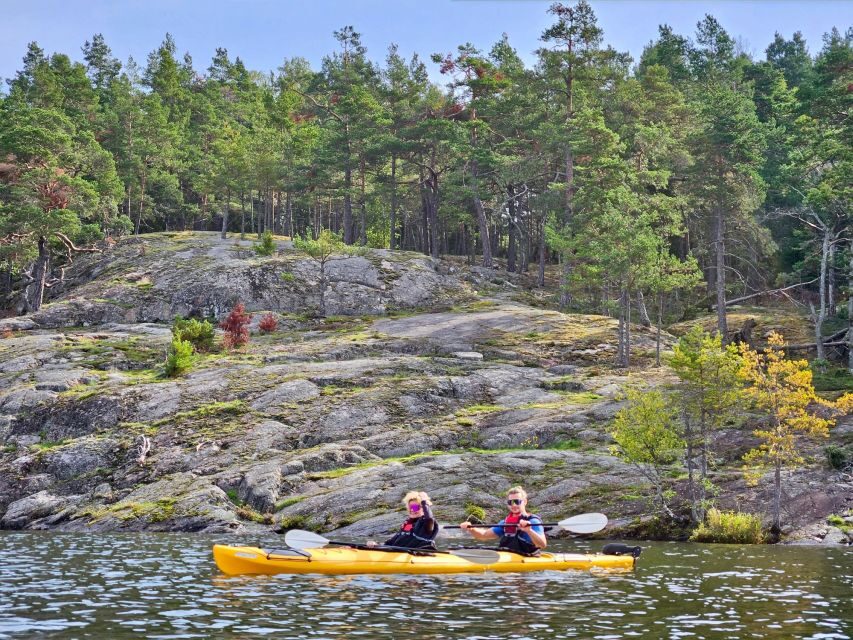 Stockholm: Guided Kayak Tour to Drottningholm Royal Palace - Second kayak segment plus Drottningholm approach by water