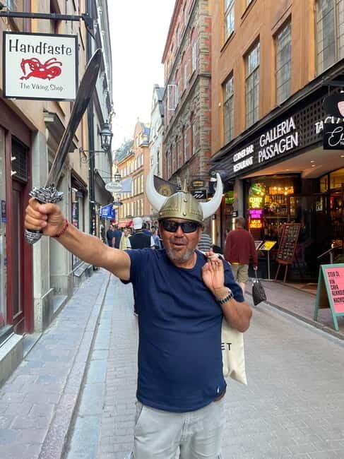 Stockholm: Old Town Guided Walking Tour (English / Deutsch) - Key highlights to know before you go