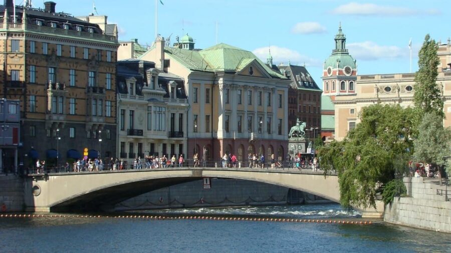Stockholm: Old Town Walking Tour and the Vasa Museum - Key Points at a Glance