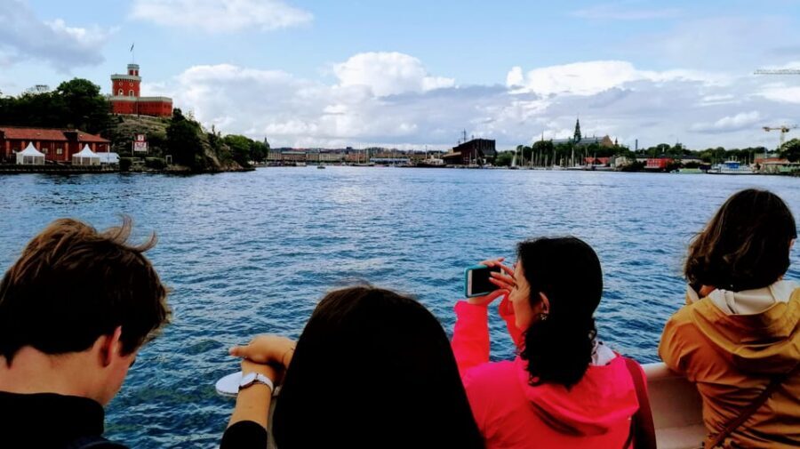 Stockholm: Old Town Walking Tour and the Vasa Museum - Price and Value: Is $122 Worth It for 3 Hours?