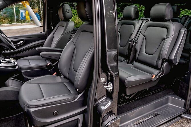 Stockholm- Private transfer to/from Arlanda Airport and city - The 30-minute ride: comfort, pacing, and traffic reality