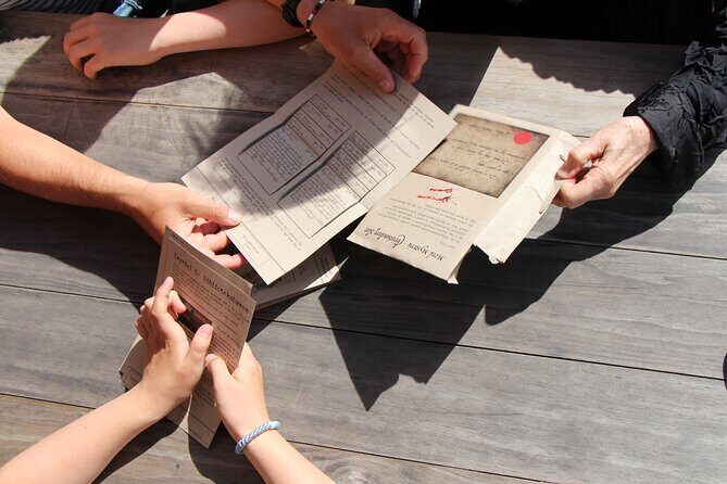 Stockholm Self-Guided Murder Mystery Tour by the Royal Palace - Price and value for a self-guided private game