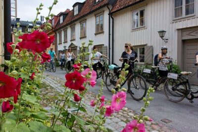 Stockholm: Södermalm E-Bike Tour - Getting set up: meeting at Stockholm Adventures and starting from Sannakliniken