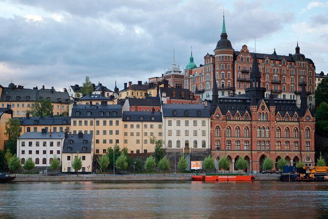Stockholm Södermalm E Bike Tour - Group size and comfort: up to 14 riders