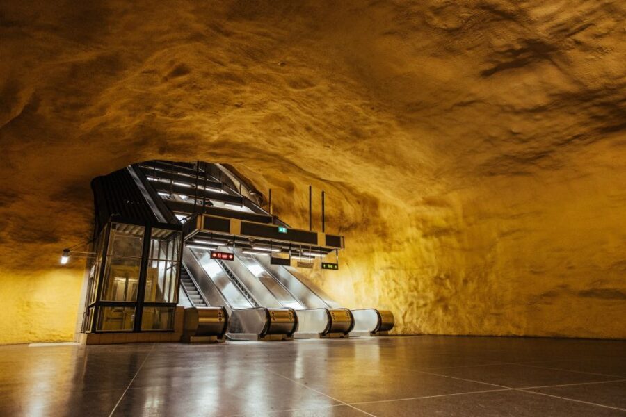 Stockholm: Underground Metro Art Ride with a Local Guide - Practical tips so you enjoy the whole 2 hours