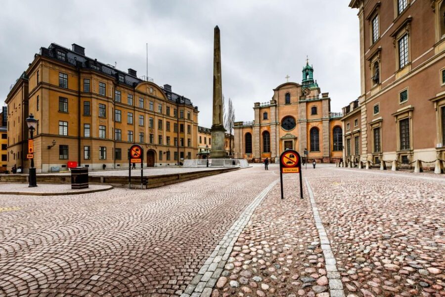 World War II Stockholm Old Town Walking Tour and Army Museum - Should you book the WWII Stockholm Old Town Walking Tour and Army Museum?